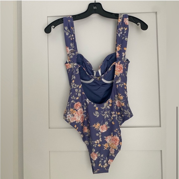 WE WORE WHAT Danielle vintage one piece swimsuit - Picture 8 of 12